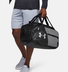 Book your flight reservations, hotel, rental car, cruise and vacation packages on united.com today. Ua Undeniable Duffel 4 0 Kleine Duffel Tasche Under Armour De