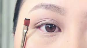 flat eye liner brush by laura mercier