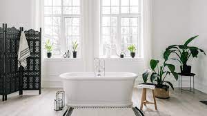 How To Decorate A Garden Tub