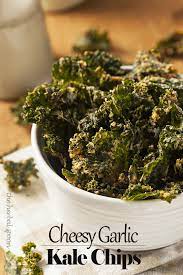 cheesy garlic dehydrated kale chips