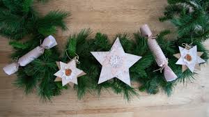 how to make paper christmas decorations