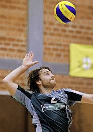Volleyball: Der wundersame Aufstieg des Toni B. - badische- - 76265802