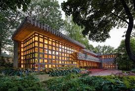 living in a frank lloyd wright house 7