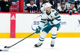 Karlsson 'Not OK' Staying with Sharks, Trade Talks w/ 'Many Teams'