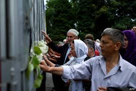 Pakistan draws similarity between 1995 srebrenica massacre with kashmir. Bosnian Muslims Pay Tribute To Srebrenica Victims Voice Of America English