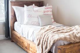 Pretty much all of these diy bed frames are platform style. Do It Yourself Divas Diy Twin Storage Bedframe