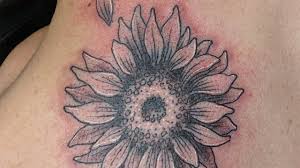 sunflower tattoo in just four minutes