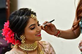 beauty parlour courses makeup cles