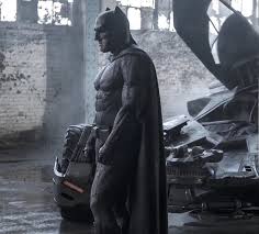 How ben affleck got big for batman. Ben Affleck S Batman Had To Be A Hulking Tower Of Muscle Says Costume Designer Ew Com