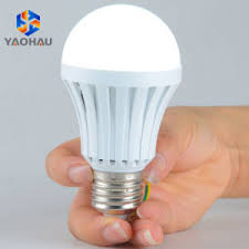 China Portable E27 Emergency Light Bulb Battery Power Support Usb Charging Hot Sale China Emergency Bulb Rechargeable Bulb