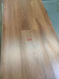 laminate flooring toasted pecan brown