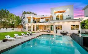 luxury homes with pool in los