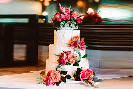 fabulous wedding cakes with flowers