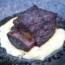 smoked beef short ribs with red wine