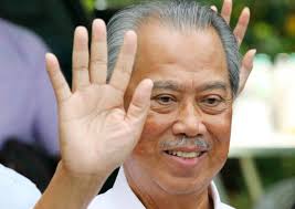 Malaysia's prime minister, muhyiddin yassin, resigned on monday, alongside his entire cabinet, as after speaking to malaysia's monarch, a spokesperson for the prime minister, mohamad redzuan. Muhyiddin Yassin As Malaysia S New Pm Sparks Fears Of Return To Umno Politics Malaysia News Asiaone