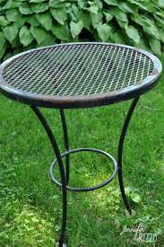 Spray Paint Outdoor Furniture Makeover