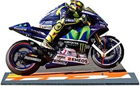 Get the latest motogp racing information and content from photos and videos to race results, best lap times and driver stats. Auto Horloge Valentino Rossi Yamaha Moto Gp Miniatur Modell Motorrad In Der Uhr 08 Amazon De Spielzeug