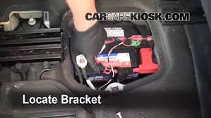 Finally, slide the replacement battery in grooved side down, replace the cover and switch on the saturn. Battery Replacement 2007 2010 Saturn Outlook 2008 Saturn Outlook Xe 3 6l V6