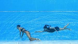 American swimmer Anita Alvarez saved by coach after fainting underwater -  CNN Video