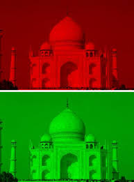 of taj mahal in red and green bands