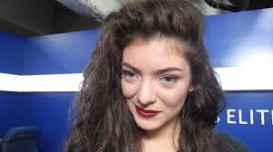 lorde s new royal lifestyle i catch