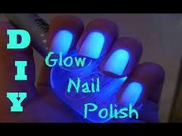 diy easy glow in the dark nail polish