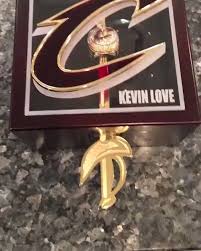 Последние твиты от cleveland cavaliers (@cavs). Cavs Nation Kevin Love Shows His Championship Ring Facebook