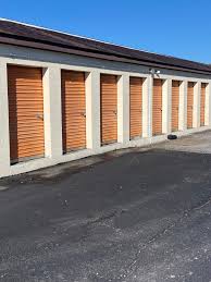 storage units in clarksville tn near