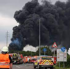 Witnesses saw a column of smoke rising near the site belonging to bayer, one of the country's largest chemical companies, reports xinhua news agency citing the wdr as saying. Cusc5ajwzomd2m