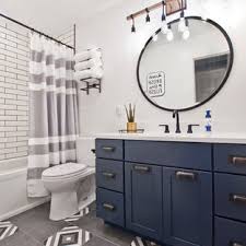 Easy ways to style and organize the kids' bathroom. 75 Beautiful Small Kids Bathroom Pictures Ideas July 2021 Houzz