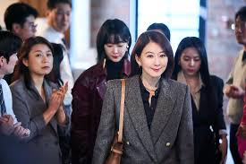 品と色気と優雅さと。50代憧れの韓国女優の代表格！キム・ヒエ【見ればキレイになる⁉韓流ドラマナビvol.34】 | Web eclat |  50代女性のためのファッション、ビューティ、ライフスタイル最新情報