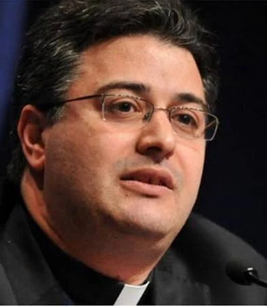 The Synod, the Theologian Armando Matteo: on the issue of youths, the church is to play the future. – Faith Journey