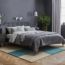 Il letto, ovviamente, è sempre il punto focale, ma lo spazio è progettato per vivere insieme. Tappeti Ikea 2020 Foto E Idee Per Arredare Ogni Stanza Glamcasamagazine