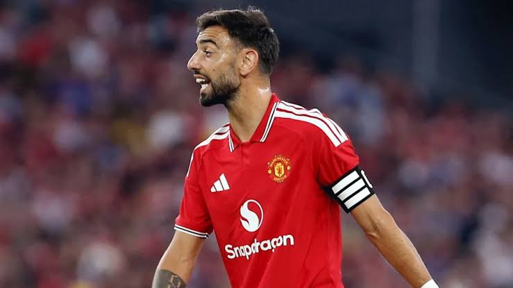 Manchester United issue hands-off warning over Bruno Fernandes as Galatasaray and Italian giants circle - Yahoo Sports