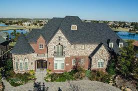 castle hills most luxurious homes