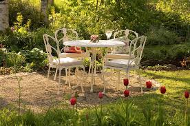 how to clean metal outdoor furniture