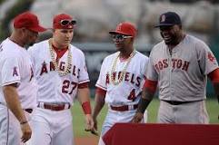 why-do-mlb-players-wear-chains