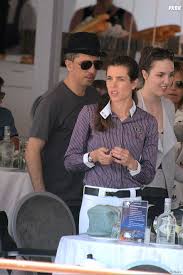 Charlotte casiraghi and gad elmaleh put rumours that they've split firmly to rest on friday. Gad Elmaleh Et Charlotte Casiraghi Ont Un Fils De 2 Ans Et Demi Raphael Purebreak