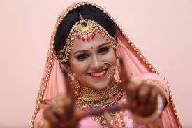 the best bridal makeup artists in delhi