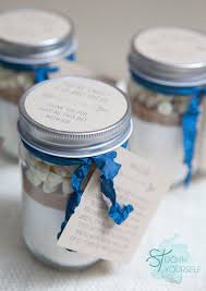 These portable recipes, made in a mason jar, are great to make ahead and have at the ready. How To Make Diy Mason Jar Cookie Mix Gifts