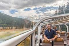 What is the difference between silver leaf and gold leaf Rocky Mountaineer?