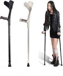 Amazon.co.jp: 大人用松葉杖、人間工学に基づいたハンドル、前腕松葉杖、調節可能な松葉杖、折りたたみ式松葉杖、アルミニウム製ポータブル軽量 松葉杖 (Color : Silver, Size : 1 pcs) : ドラッグストア