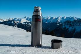 Thermos llc is a manufacturer of insulated food and beverage containers and other consumer products. Testbericht Thermos Light Compact Isolierflasche Praxistest Test Schone Bergtouren Wandern Outdoor Reisen Urlaub