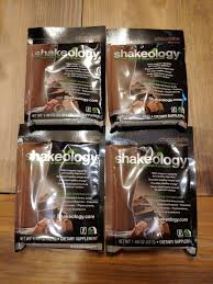 shakeology chocolate 4 packets exp