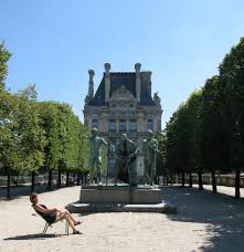 tuileries garden in paris city center