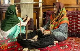 what is carpet weaving and how is it