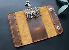 Leather Belt Key Holder With 6 Key With