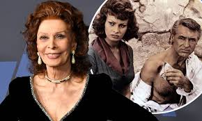 See more ideas about sofia loren, sophia loren, italian actress. Sophia Loren Says She Regrets Not Having A White Wedding And Insists Cary Grant Never Proposed Daily Mail Online