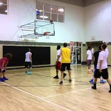 pick up basketball at l a fitness 12