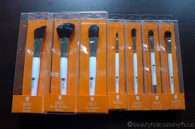 new to makeup brushes try np set s